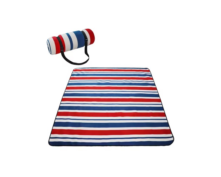 Lightweight packable waterproof picnic mat