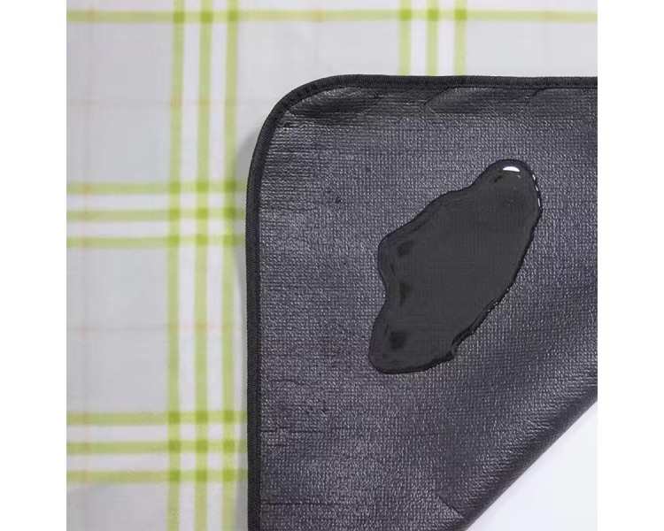 Waterproof outdoor beach picnic mat
