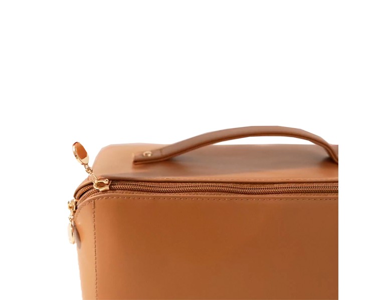 Leather classic fashion toiletry bag