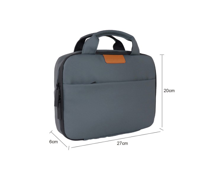 Expandable hanging business toiletry bag