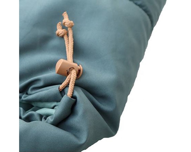 Mountain camping and hiking sleeping bag